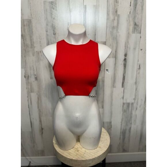 Red crop top - Picture 1 of 7